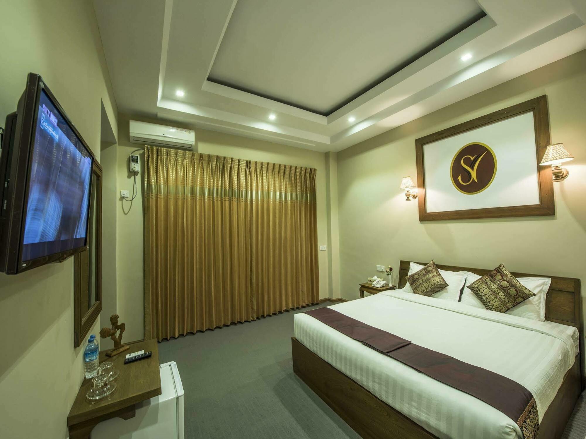 Sky View Hotel Bagan Exterior photo